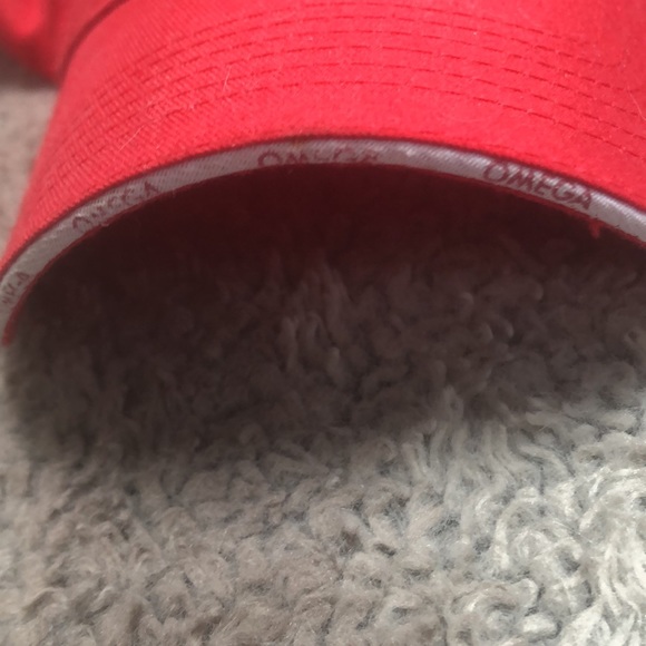 Omega and Bell & Ross baseball hats. Excel land condition.  Bell hat never worn - Picture 5 of 7